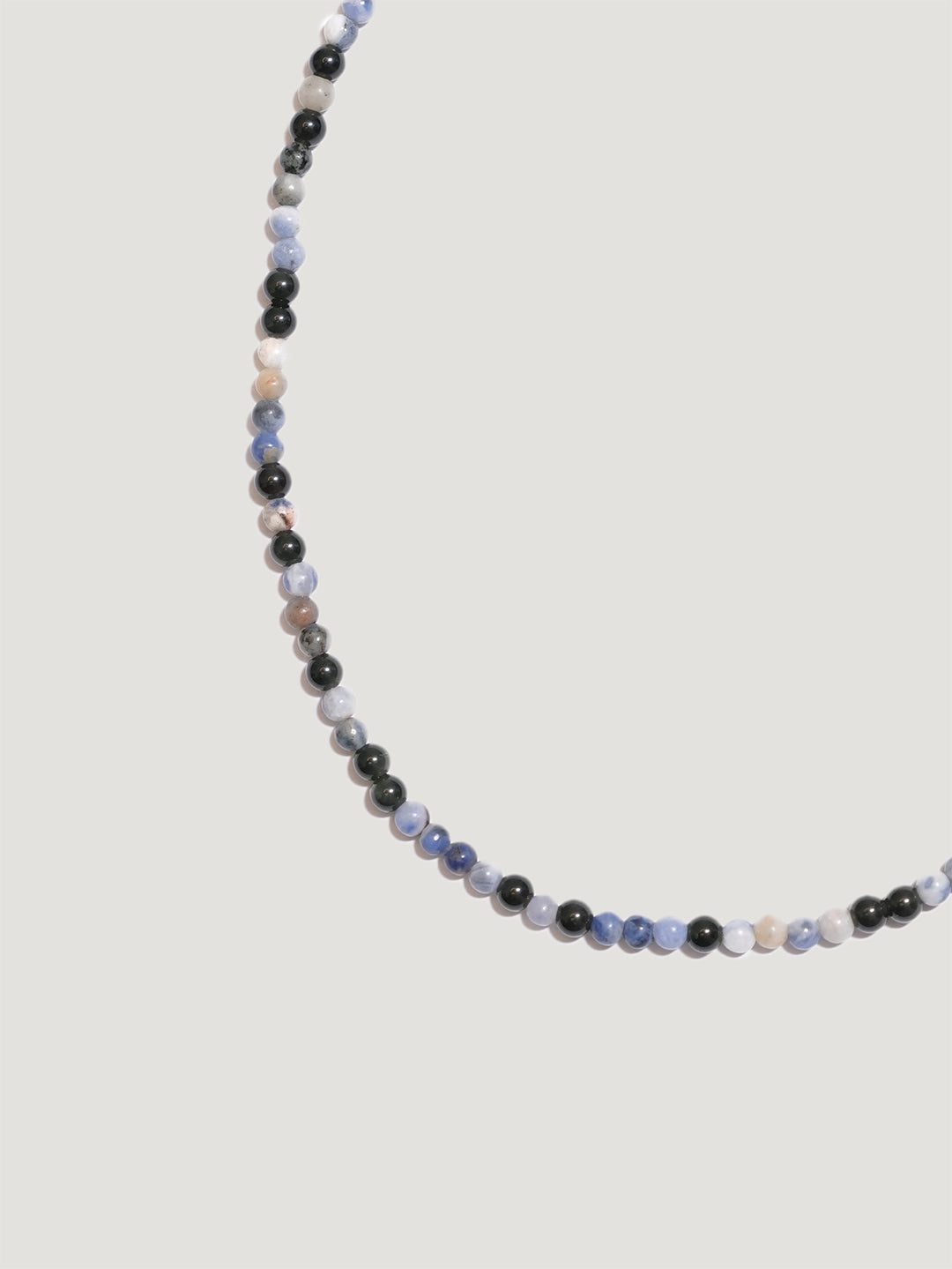 Sodalite e ossidiana