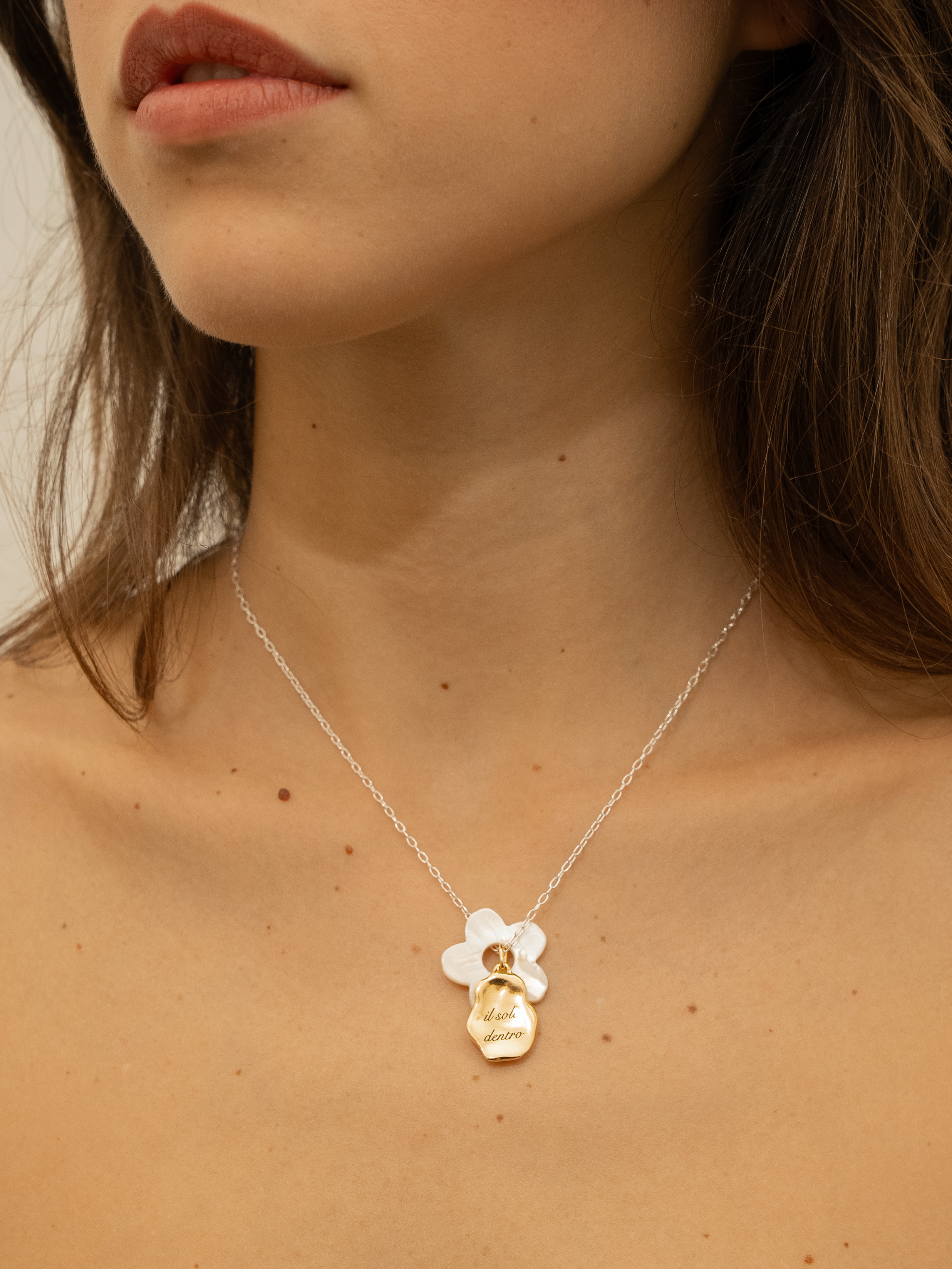 Ciondolo Fiore in pietra dura