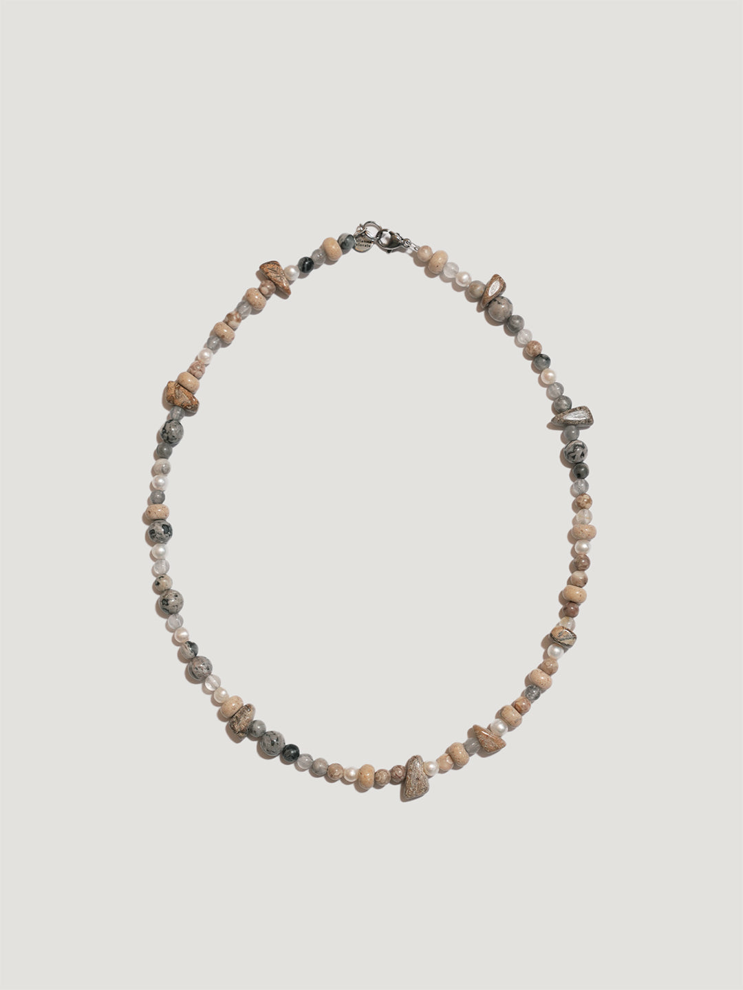 collanine colorate collana pietra colori neutri