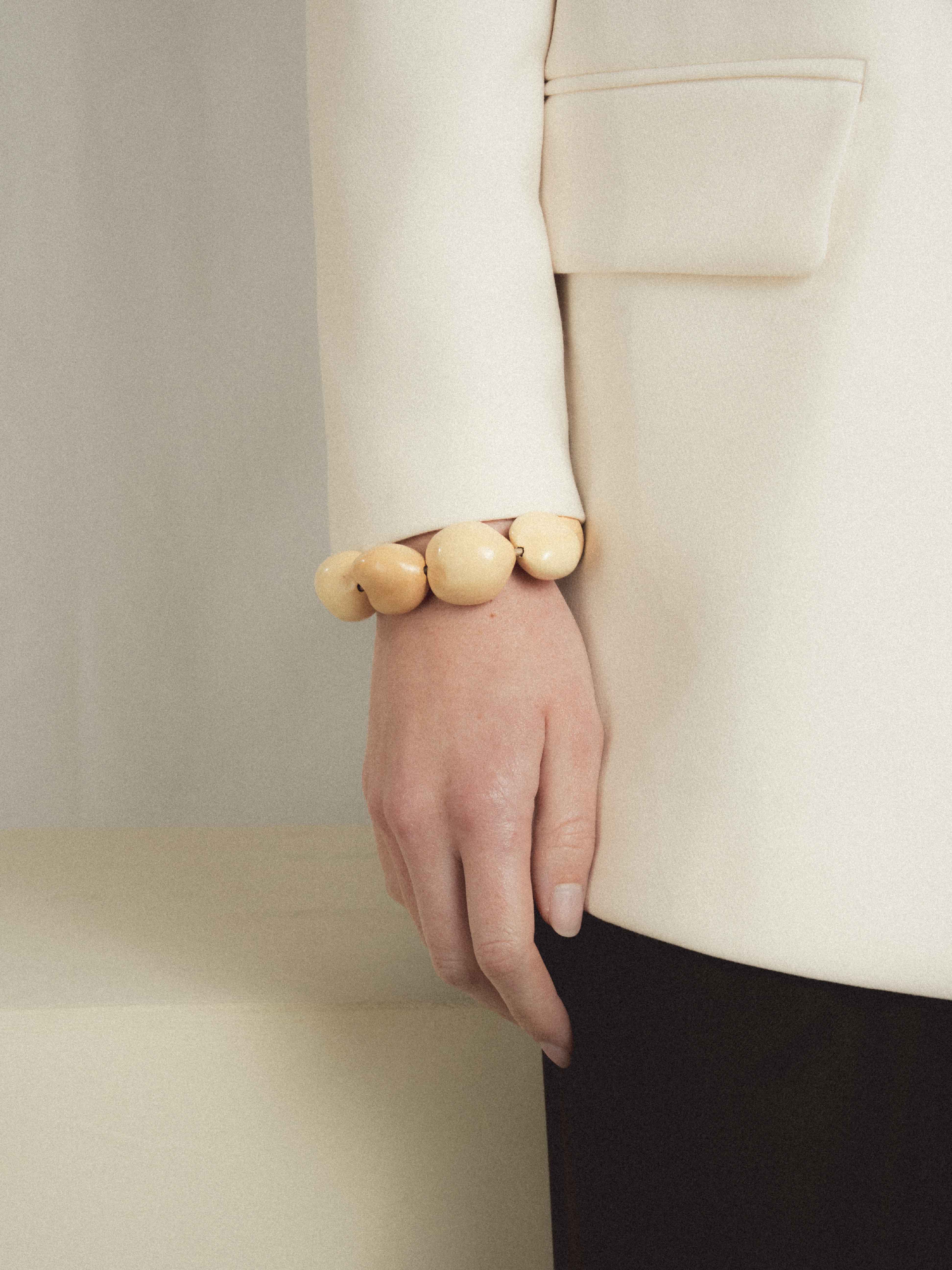 BRACCIALETTO SEMI CHIARO