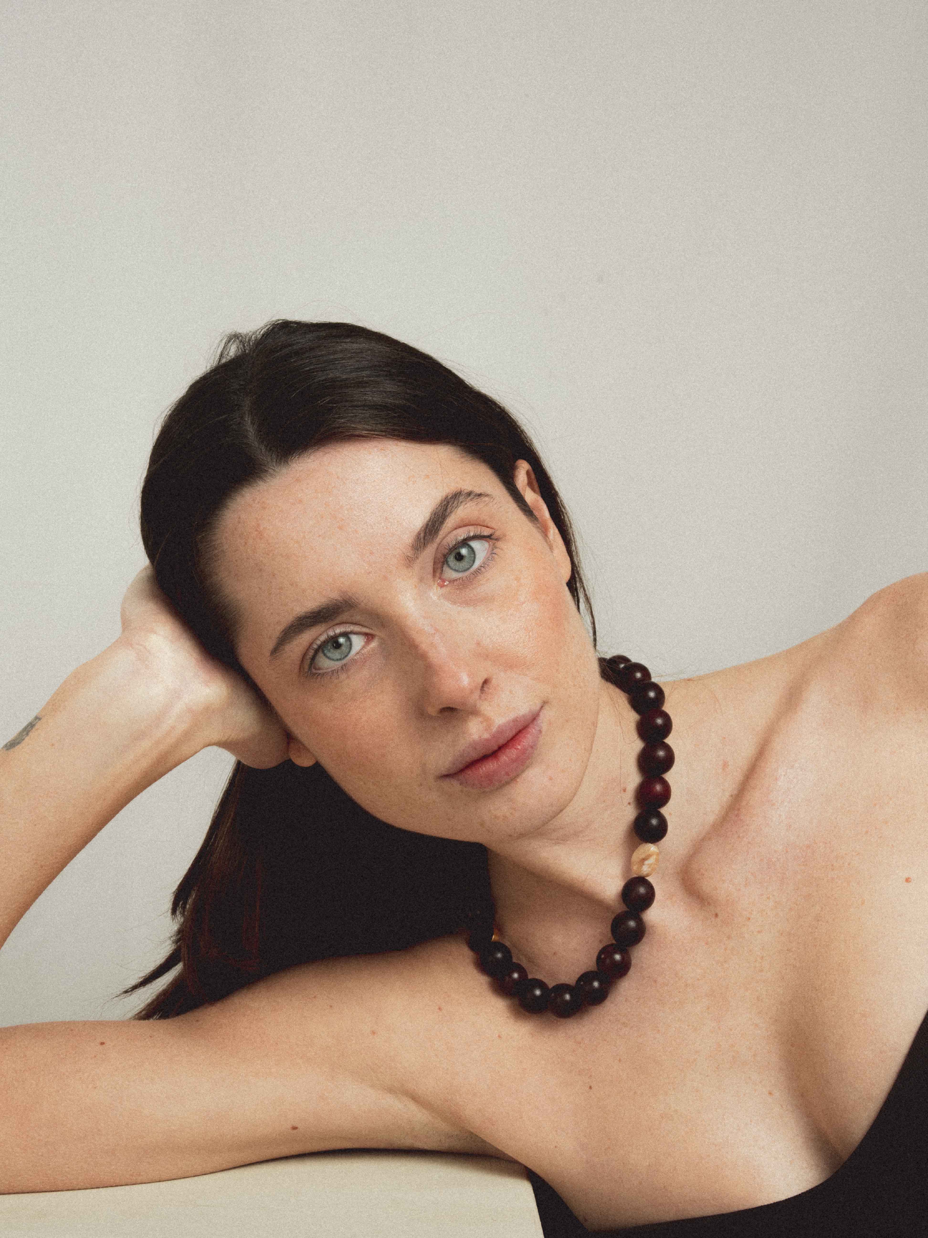 collanine colorate collana legno e madreperla